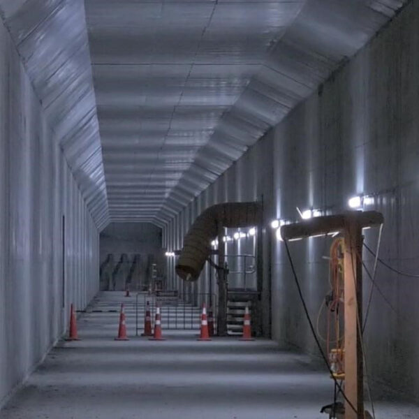 SITE LIGHT - LED 1200mm Temporary Batten Light