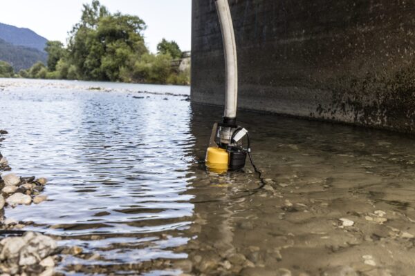 Puddle Sucker Submersible Pump 50mm